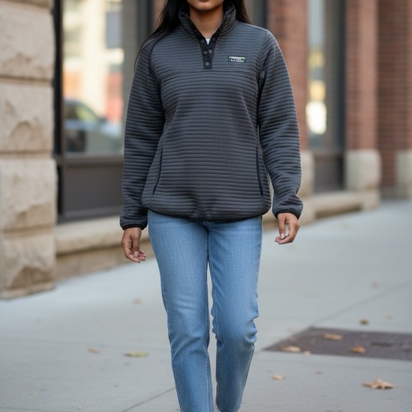 LL Bean Women's Airlight Knit Grey 1/4 Snap Front Pullover XS Hiking - Picture 6 of 8